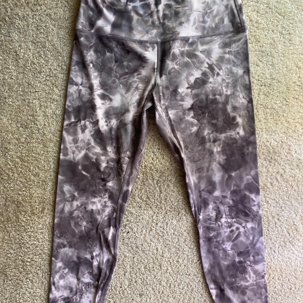 Lululemon Size 10 Women's Capri leggings